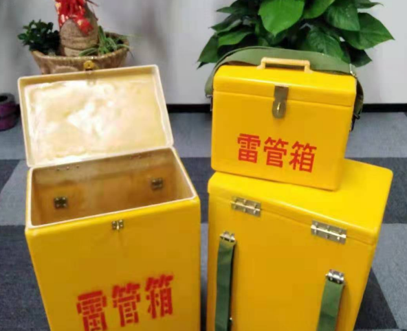调楼镇玻璃钢雷管箱有哪些特点
